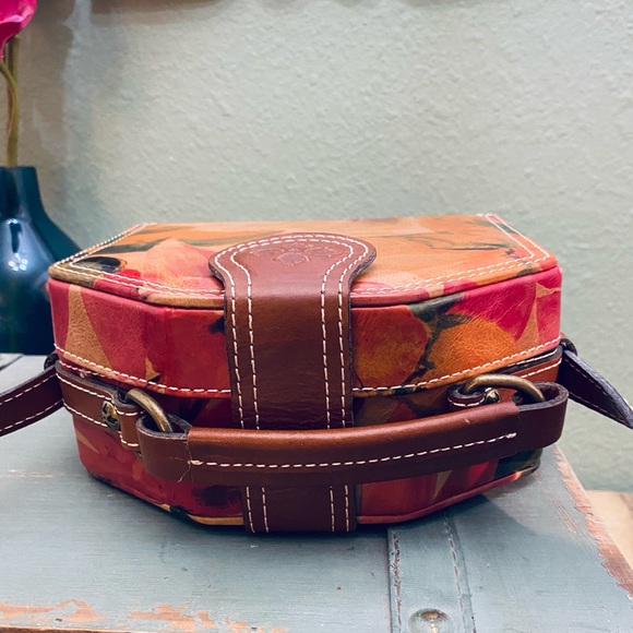 PATRICIA NASH MULTISPRING LEATHER CROSSBODY BAG NWT - Picture 8 of 14